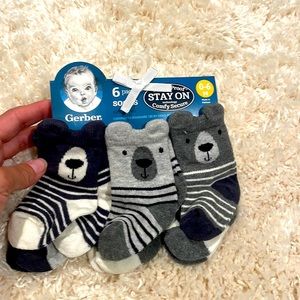 Gerber baby “stay on” socks